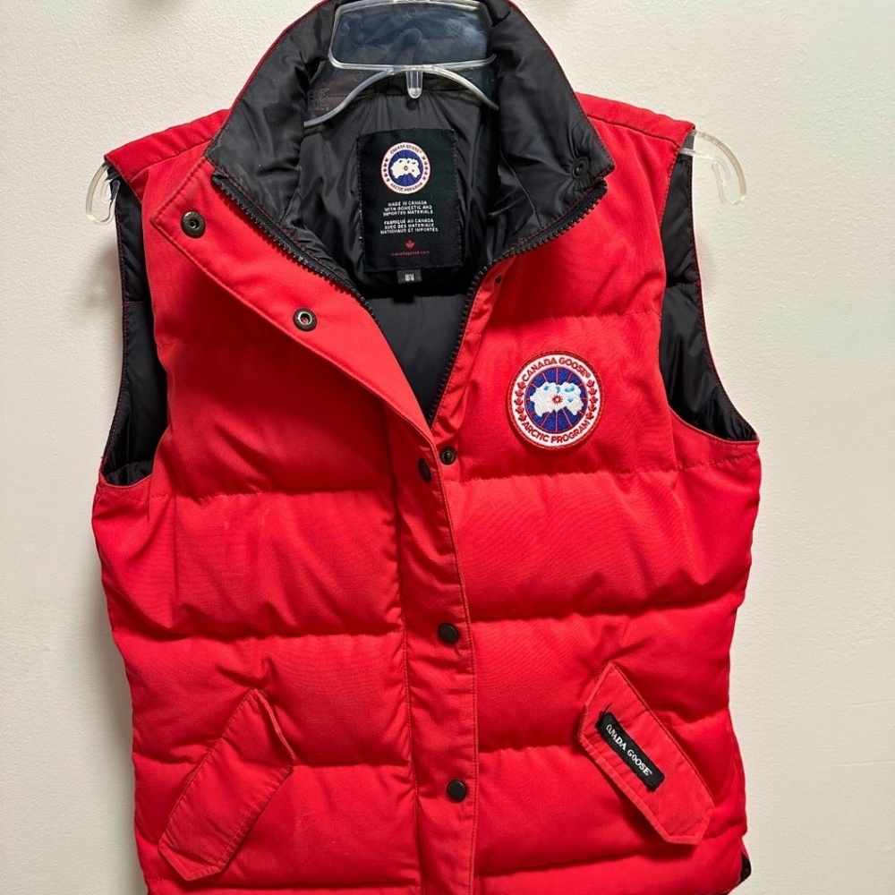 Canada Goose Red Down Vest – Women’s Medium, Authentic & Warm